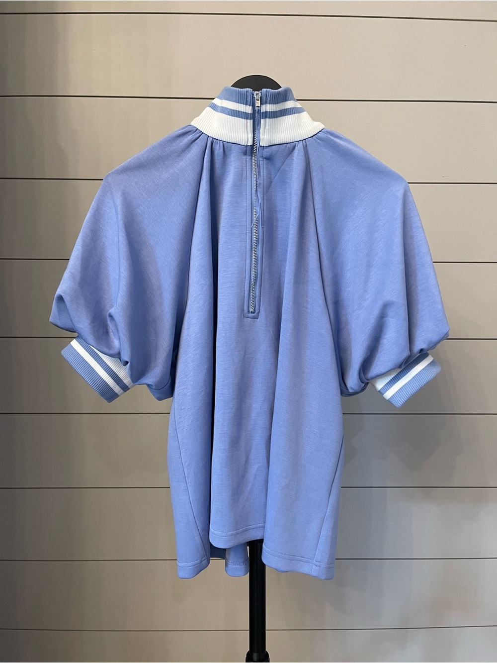 NWT Entro Chambray Blue Puff Sleeve Half Zip Top Small